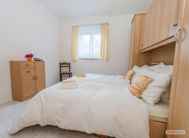 Apartmani Aria Rogoznica  Luaran gambar