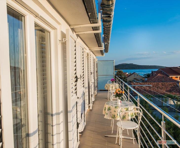 Apartmani Aria Rogoznica  Luaran gambar