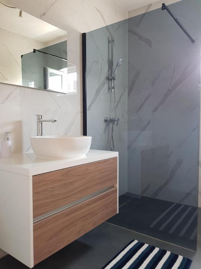 Apartmani Aria Rogoznica  Luaran gambar